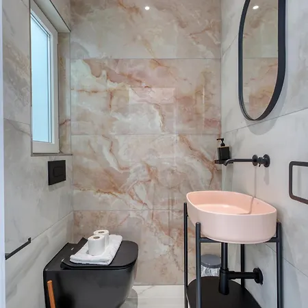 Lejlighed 2 Bedroom Duplex In The Heart Of & Rooftop Views Sliema