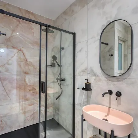2 Bedroom Duplex In The Heart Of & Rooftop Views Lejlighed Sliema
